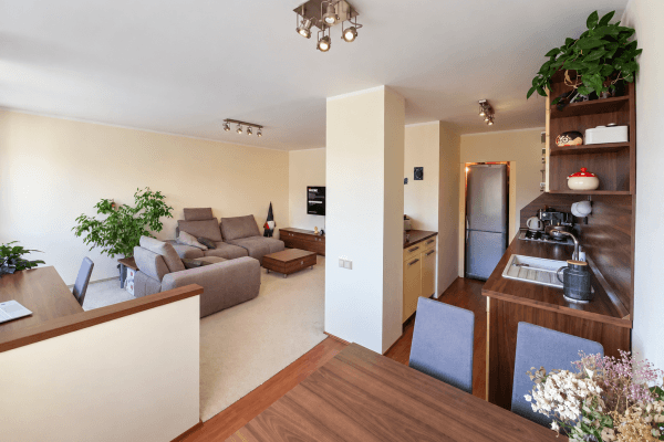 Prodej bytu 3+1 70 m², Vratislavská, Praha Prodej bytu 3+1 70 m², Vratislavská, Praha