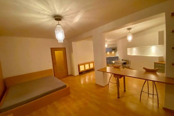 Pronájem bytu 1+kk 55 m², Studentská, Poděbrady Pronájem bytu 1+kk 55 m², Studentská, Poděbrady
