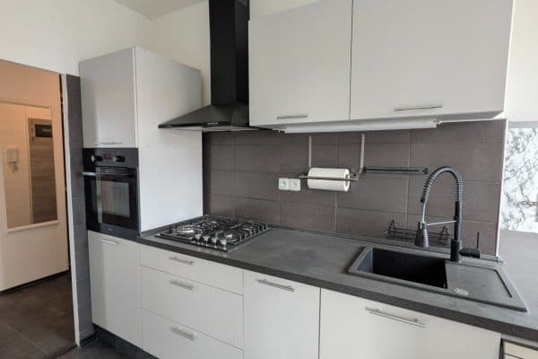 Pronájem bytu 3+1 66 m², Snopkova, Praha Pronájem bytu 3+1 66 m², Snopkova, Praha