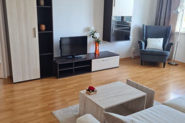 Pronájem bytu 2+1 60 m², Komárnická, Pronájem bytu 2+1 60 m², Komárnická,