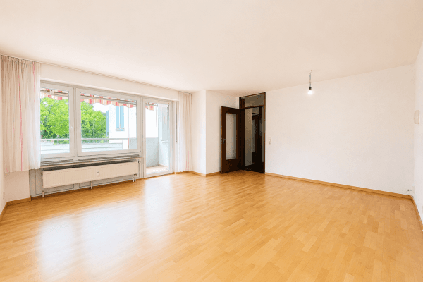 Pronájem bytu 3+1 84 m², Renningen Pronájem bytu 3+1 84 m², Renningen