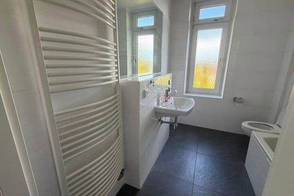 Pronájem bytu 3+1 83 m², walder str 63, Hilden Pronájem bytu 3+1 83 m², walder str 63, Hilden
