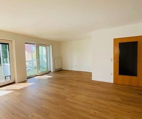 Pronájem bytu 3+1 87 m², Leipzigerstraße 14, Bad Windsheim Pronájem bytu 3+1 87 m², Leipzigerstraße 14, Bad Windsheim