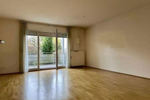Pronájem bytu 2+1 71 m², Dorothenstrasse, Bad Homburg vor der Höhe Pronájem bytu 2+1 71 m², Dorothenstrasse, Bad Homburg vor der Höhe