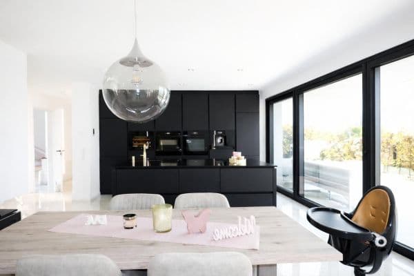 Prodej bytu 4+kk 135 m², Friedrichshafen, Bádensko-Württembersko Prodej bytu 4+kk 135 m², Friedrichshafen, Bádensko-Württembersko