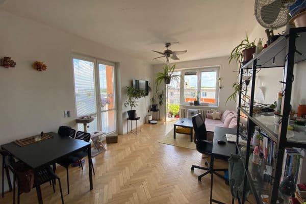 Prodej bytu 3+1 70 m², Pod Lipami, Praha Prodej bytu 3+1 70 m², Pod Lipami, Praha