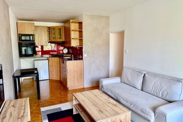 Pronájem bytu 2+kk 40 m², Mirovická, Praha Pronájem bytu 2+kk 40 m², Mirovická, Praha