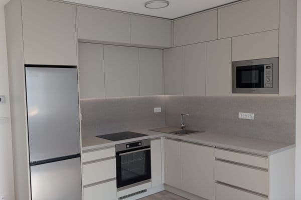 Pronájem bytu 2+kk 52 m², U Sportovní školy, Pardubice Pronájem bytu 2+kk 52 m², U Sportovní školy, Pardubice