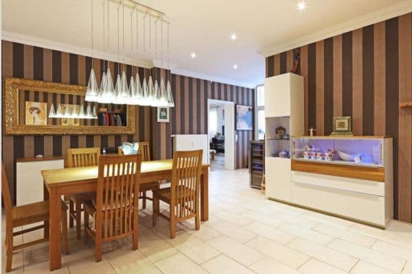 Prodej bytu 5+1 153 m², Stuttgart, Bádensko-Württembersko Prodej bytu 5+1 153 m², Stuttgart, Bádensko-Württembersko