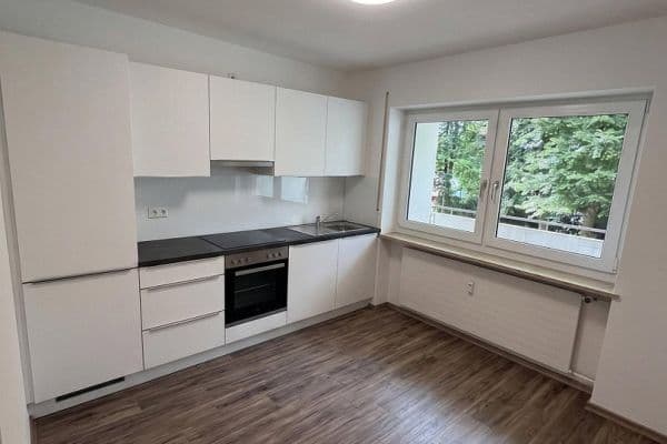 Pronájem bytu 3+1 93 m², Mergenthauer Weg 50, Friedberg Pronájem bytu 3+1 93 m², Mergenthauer Weg 50, Friedberg