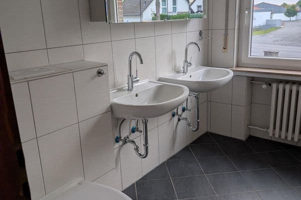 Pronájem bytu 3+kk 118 m², Harsum Pronájem bytu 3+kk 118 m², Harsum