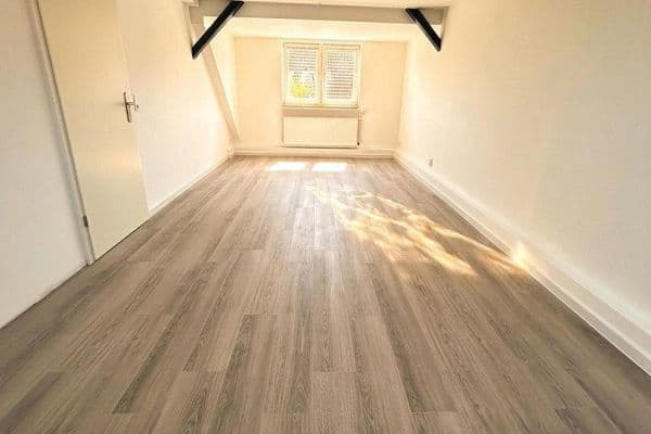 Pronájem bytu 2+1 48 m², Kirchstraße 33, Dessau-Roßlau, Sasko-Anhaltsko Pronájem bytu 2+1 48 m², Kirchstraße 33, Dessau-Roßlau, Sasko-Anhaltsko