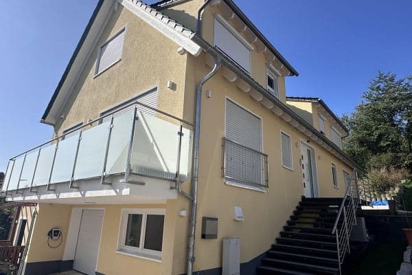 Pronájem bytu 3+1 97 m², Rhönstraße 3A, Ronneburg Pronájem bytu 3+1 97 m², Rhönstraße 3A, Ronneburg