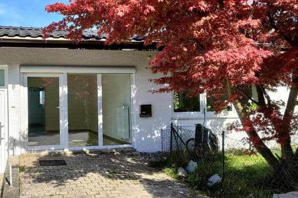 Pronájem bytu 2+1 47 m², Reutlingen Pronájem bytu 2+1 47 m², Reutlingen