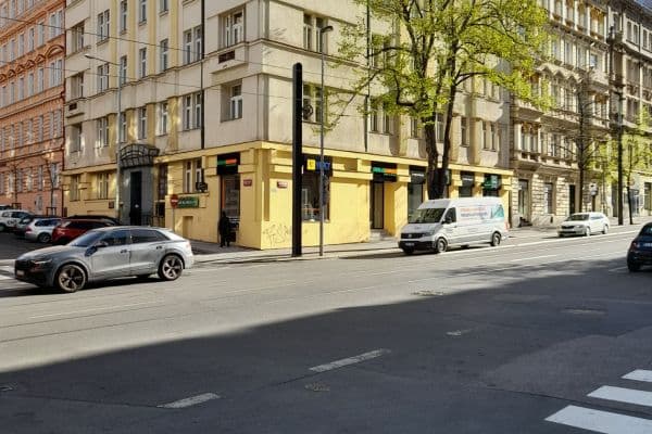 Pronájem kanceláře 17 m², Blanická, Praha Pronájem kanceláře 17 m², Blanická, Praha