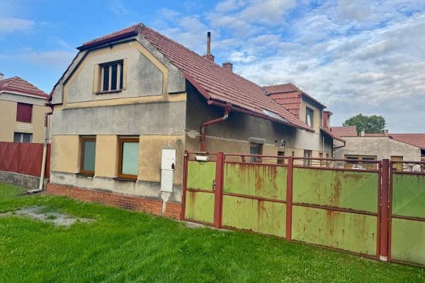 Prodej domu 190 m², pozemek 356 m², Zelené náměstí, Křinec Prodej domu 190 m², pozemek 356 m², Zelené náměstí, Křinec