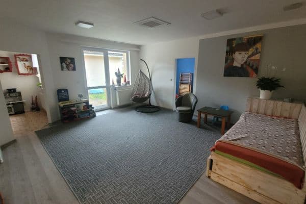 Pronájem bytu 3+1 96 m², J. K. Tyla, SO POÚ Roztoky Pronájem bytu 3+1 96 m², J. K. Tyla, SO POÚ Roztoky