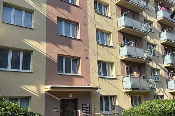 Pronájem bytu 2+1 54 m², třída Svobody, Zlín Pronájem bytu 2+1 54 m², třída Svobody, Zlín