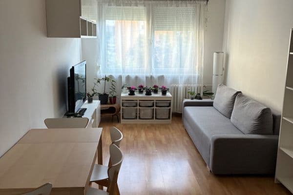 Pronájem bytu 2+kk 44 m², Květnového vítězství, Praha Pronájem bytu 2+kk 44 m², Květnového vítězství, Praha