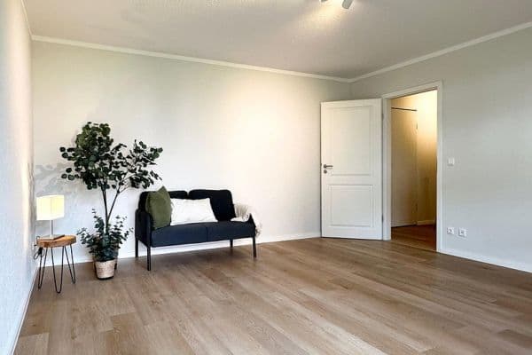 Pronájem bytu 1+1 34 m², Rostock, Mecklenburg-Vorpommern Pronájem bytu 1+1 34 m², Rostock, Mecklenburg-Vorpommern
