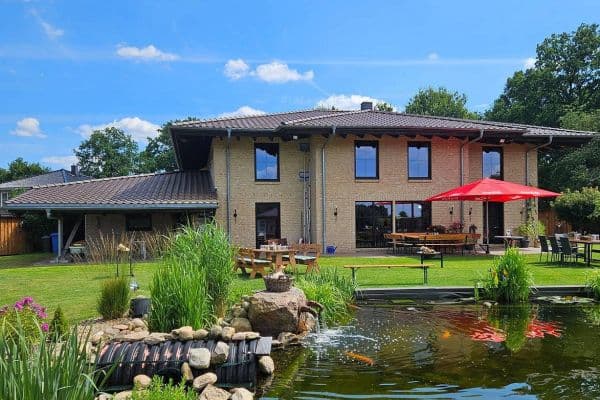 Prodej domu 350 m², pozemek 7.500 m², Moorweg 12, Otter Prodej domu 350 m², pozemek 7.500 m², Moorweg 12, Otter