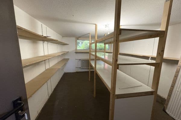 Pronájem nebytového prostoru 15 m², Brettergartenstraße 57, Nürnberg Pronájem nebytového prostoru 15 m², Brettergartenstraße 57, Nürnberg