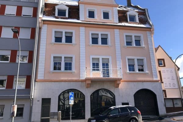Pronájem bytu 4+1 126 m², Fröhnstraße 61, Pirmasens Pronájem bytu 4+1 126 m², Fröhnstraße 61, Pirmasens