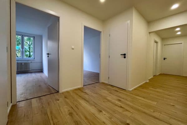 Prodej bytu 4+kk 86 m², Přecechtělova, Praha Prodej bytu 4+kk 86 m², Přecechtělova, Praha