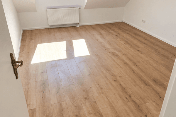 Pronájem bytu 3+1 50 m², Hahnenstraße 14, Hannover, Dolní Sasko Pronájem bytu 3+1 50 m², Hahnenstraße 14, Hannover, Dolní Sasko