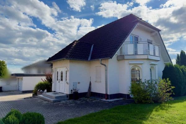 Prodej domu 137 m², pozemek 877 m², Auf dem Knorren 11, Amöneburg Prodej domu 137 m², pozemek 877 m², Auf dem Knorren 11, Amöneburg