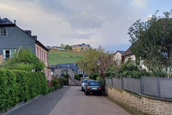 Prodej domu 200 m², pozemek 274 m², Geisenheim Johannisberg Prodej domu 200 m², pozemek 274 m², Geisenheim Johannisberg