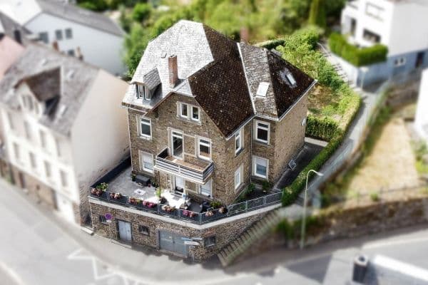 Prodej domu 262 m², pozemek 376 m², In der Märtschelt 8, Cochem Prodej domu 262 m², pozemek 376 m², In der Märtschelt 8, Cochem