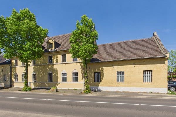 Prodej domu 322 m², pozemek 504 m², Pulheim Prodej domu 322 m², pozemek 504 m², Pulheim