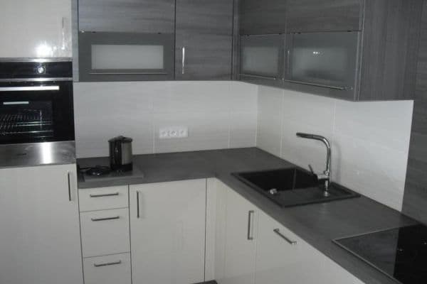 Pronájem bytu 2+1 62 m², Dukelská, Zlín, Zlínský kraj Pronájem bytu 2+1 62 m², Dukelská, Zlín, Zlínský kraj