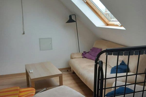 Pronájem bytu 2+1 70 m², Düsseldorf, Severní Porýní-Vestfálsko Pronájem bytu 2+1 70 m², Düsseldorf, Severní Porýní-Vestfálsko