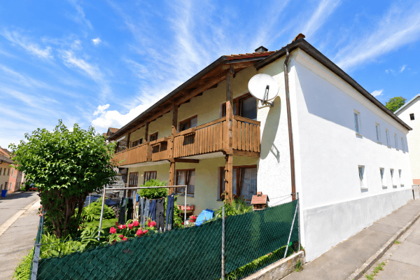 Prodej domu 430 m², pozemek 350 m², Winzer Prodej domu 430 m², pozemek 350 m², Winzer