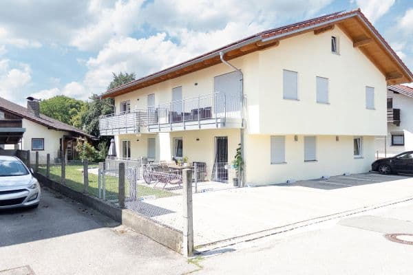 Pronájem bytu 2+1 73 m², Baldungstraße 4a, Töging Pronájem bytu 2+1 73 m², Baldungstraße 4a, Töging
