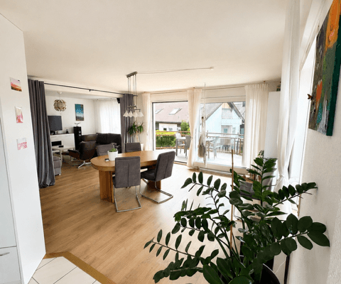Pronájem bytu 5+1 120 m², Bunsenstraße 84, Böblingen Pronájem bytu 5+1 120 m², Bunsenstraße 84, Böblingen