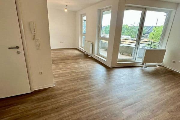 Pronájem bytu 4+1 135 m², Färberstr. 100, Düsseldorf, Severní Porýní-Vestfálsko Pronájem bytu 4+1 135 m², Färberstr. 100, Düsseldorf, Severní Porýní-Vestfálsko