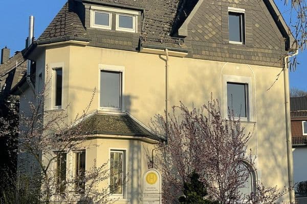 Prodej domu 175 m², pozemek 369 m², Siegen-Weidenau Prodej domu 175 m², pozemek 369 m², Siegen-Weidenau