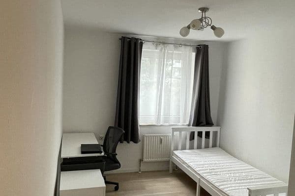 Pronájem bytu 1+1 17 m², Äußere Brucker Straße 43, Erlangen Pronájem bytu 1+1 17 m², Äußere Brucker Straße 43, Erlangen