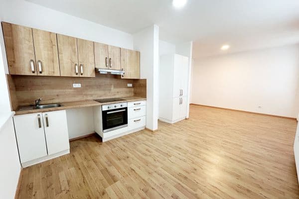 Pronájem bytu 2+kk 56 m², Palackého, Velim Pronájem bytu 2+kk 56 m², Palackého, Velim