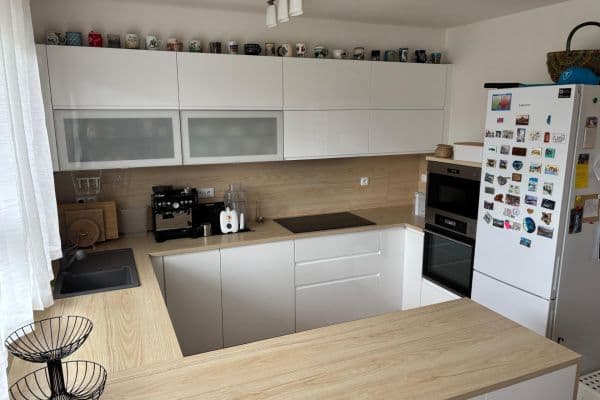 Pronájem domu 196 m², pozemek 500 m², Lutínská, Praha Pronájem domu 196 m², pozemek 500 m², Lutínská, Praha
