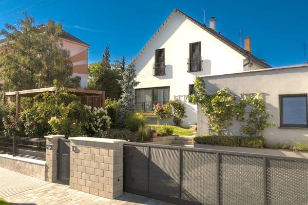 Prodej domu 203 m², pozemek 406 m², Petra Hrubého, Slaný Prodej domu 203 m², pozemek 406 m², Petra Hrubého, Slaný