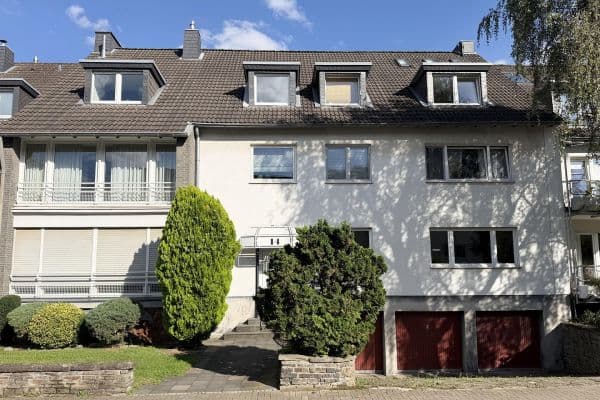 Prodej bytu 3+1 101 m², Köln, Severní Porýní-Vestfálsko Prodej bytu 3+1 101 m², Köln, Severní Porýní-Vestfálsko