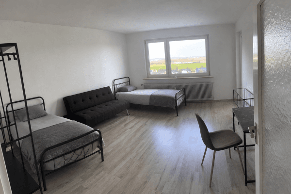 Pronájem bytu 4+1 90 m², Gerhart - Hauptmann Straße 15, Erlangen, Bavorsko Pronájem bytu 4+1 90 m², Gerhart - Hauptmann Straße 15, Erlangen, Bavorsko