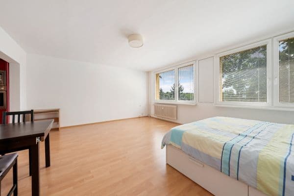 Prodej bytu 1+kk 40 m², Lublinská, Praha Prodej bytu 1+kk 40 m², Lublinská, Praha