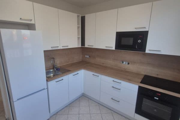 Pronájem bytu 3+1 75 m², Královická, Praha Pronájem bytu 3+1 75 m², Královická, Praha