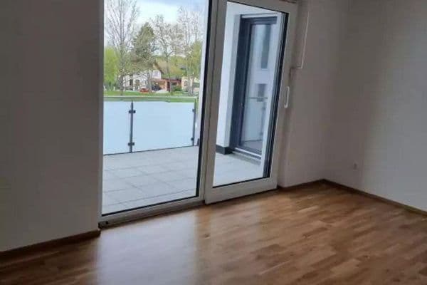 Pronájem bytu 2+1 68 m², Ulmerstr., Villingen-Schwenningen Pronájem bytu 2+1 68 m², Ulmerstr., Villingen-Schwenningen