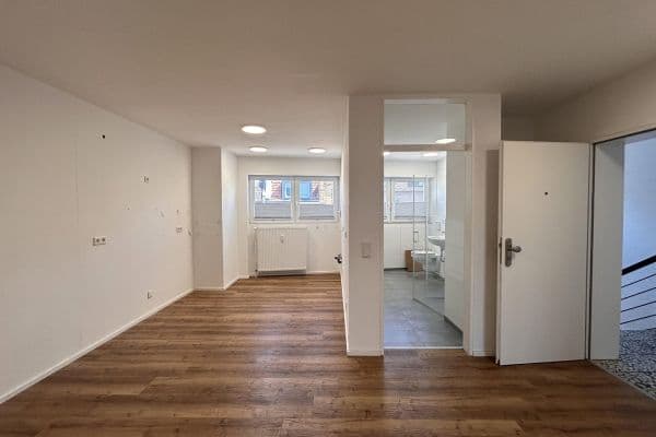 Pronájem bytu 2+kk 85 m², Köln, Severní Porýní-Vestfálsko Pronájem bytu 2+kk 85 m², Köln, Severní Porýní-Vestfálsko